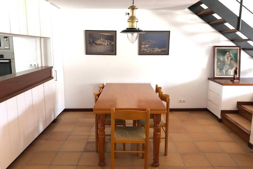 Roques - Casa En Primera Linea De Mar En Ferienhaus