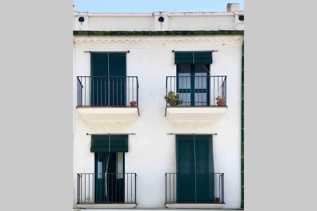 Roques - Casa En Primera Linea De Mar En Ferienhaus Cadaqués